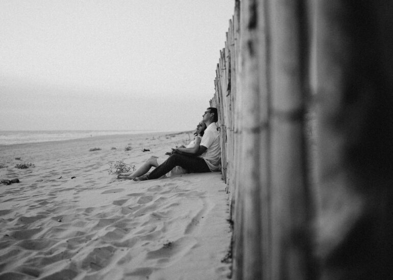 Séance couple à la plage