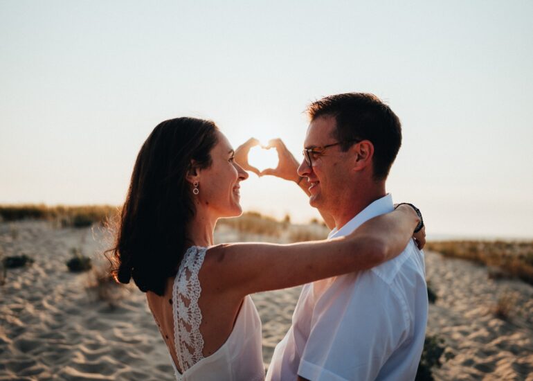 Séance couple à la plage
