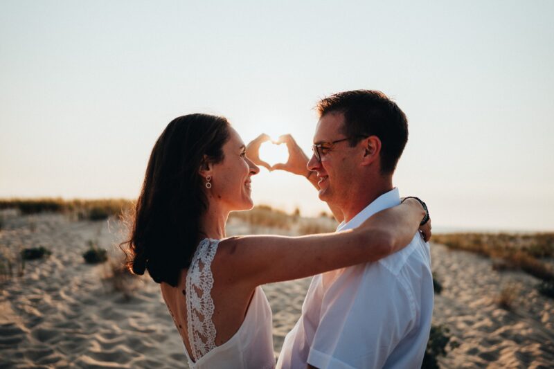 Séance couple à la plage